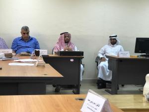 His Excellency the Dean of Al-Qunfudhah University College Visits the Academic Departments of the College